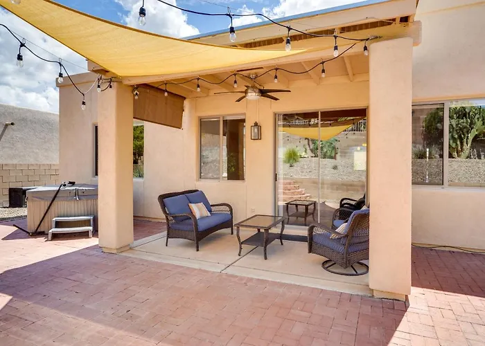 Hot Tub & Patio! Luxury Retreat Tucson