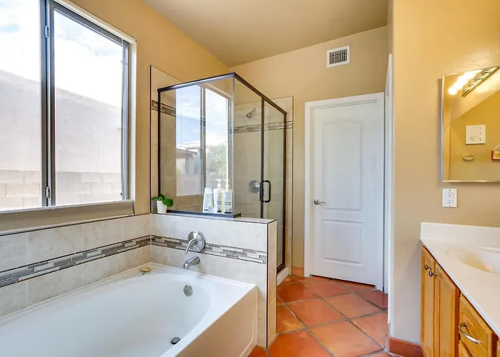 Holiday home Hot Tub & Patio! Luxury Retreat Tucson